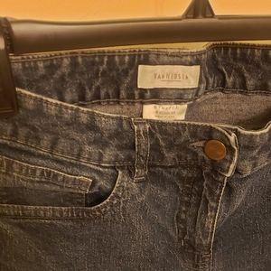 VAN HEUSEN STRETCH JEANS SIZE 8